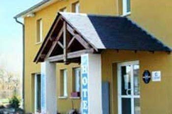 Sev'Hotel Sévérac-le-Château Exteriör bild